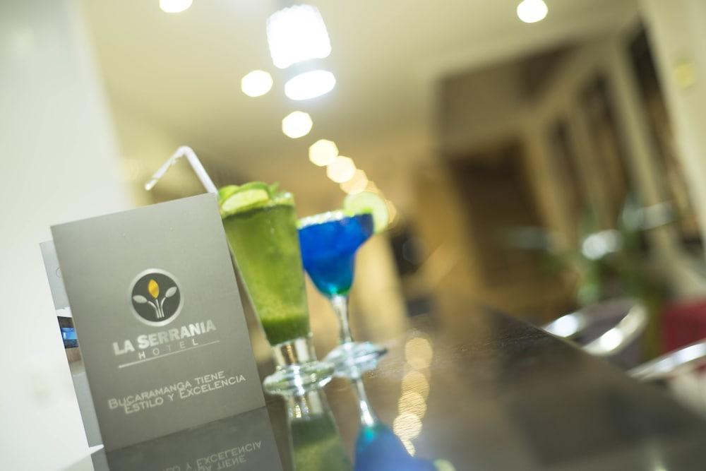 Hotel La Serrania ブカラマンガ エクステリア 写真