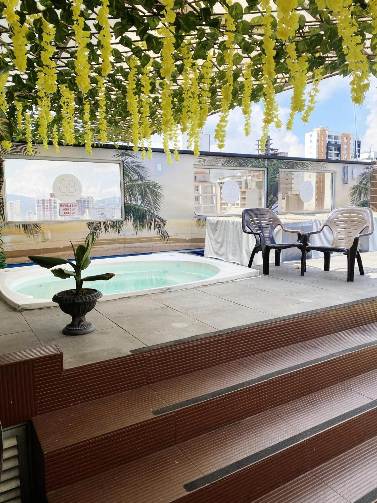 Hotel La Serrania ブカラマンガ エクステリア 写真